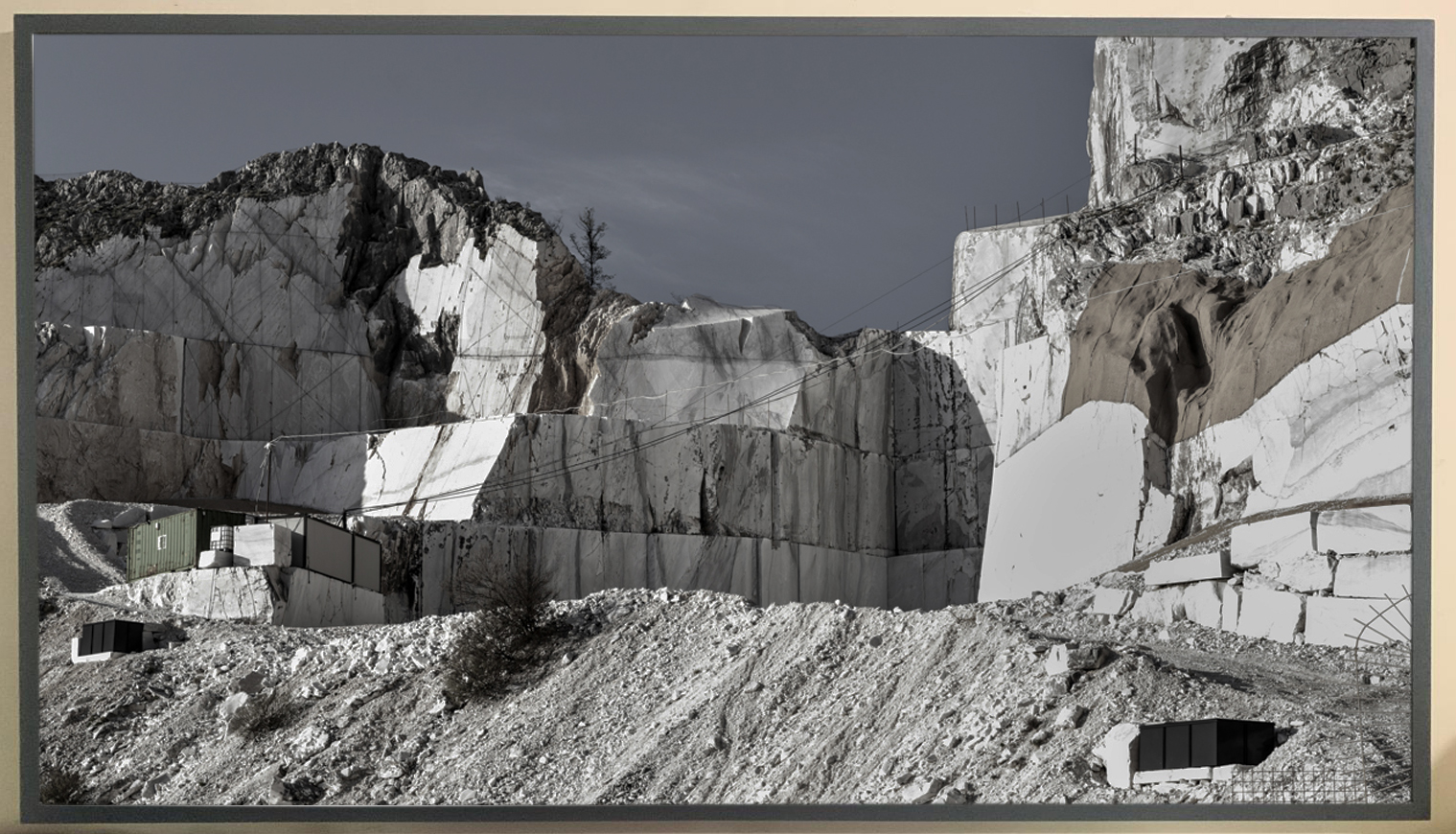 erranza 6, opera con cornice originale