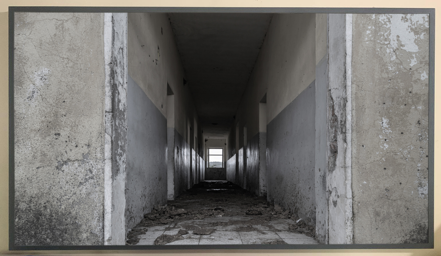 erranza 7, opera con cornice originale